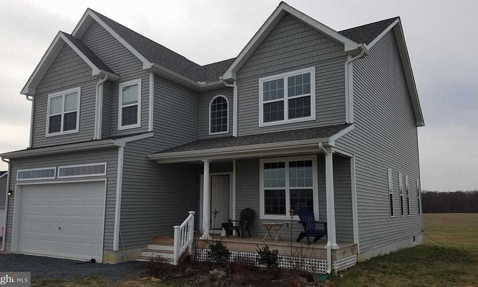 1st image of 124 Caleb Ct
