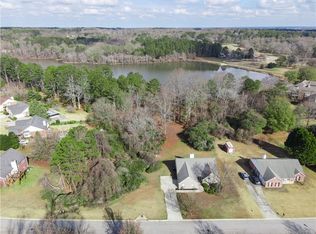 719 Overlook Dr, Winder, GA 30680