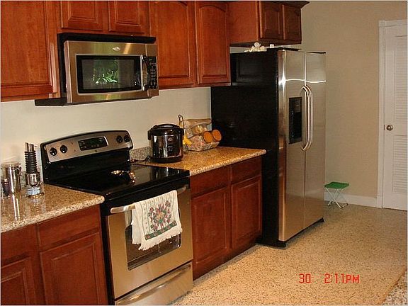 4th image of 1781 NE 145th St
