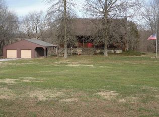 7700 Princeton Rd, Hopkinsville, KY 42240