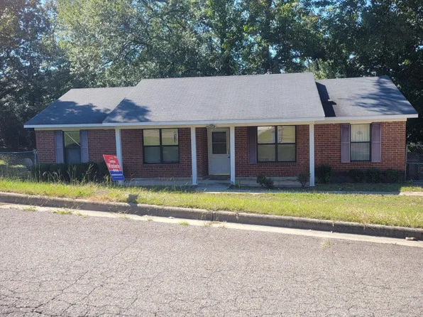 3319 Saddlebrook Dr, Hephzibah, GA 30815