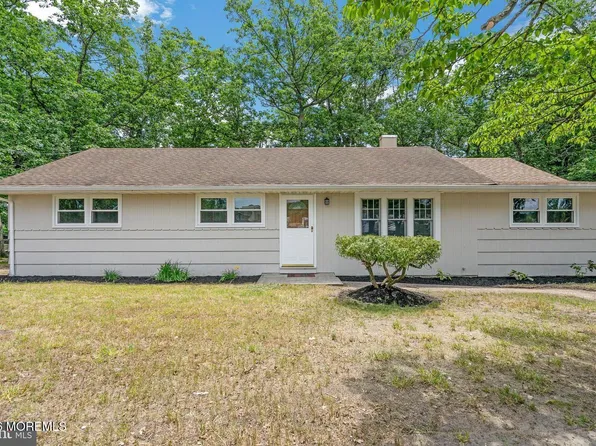 13 Broadway St, Browns Mills, NJ 08015