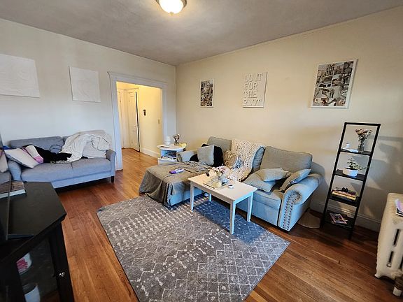 3rd image of 15 Melvin Ave APT 10B