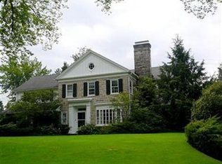 24000 Stanford Rd, Shaker Heights, OH 44122