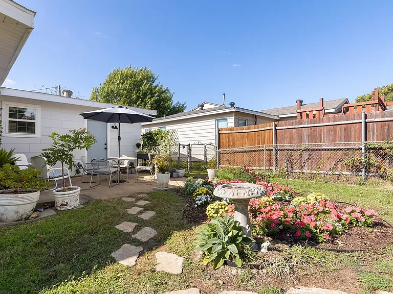 3209 Marys Ln — Photo 20
