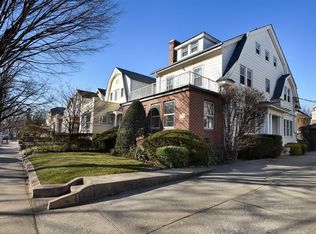 127 83rd St, Brooklyn, NY 11209