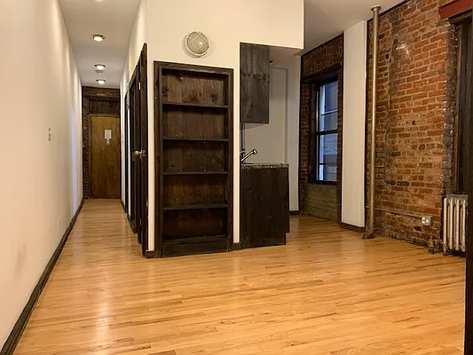 Rented by PocketBroker Inc | media 37