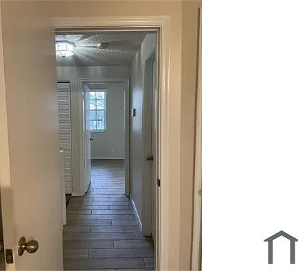 145 SW 96th Ter — Photo 16
