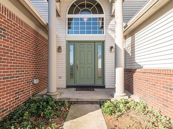 2nd image of 8835 Hidden Woods Dr