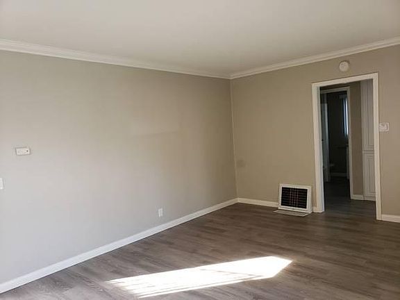 2nd image of 5256 E The Toledo APT 2