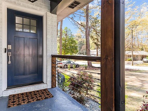 2nd image of 2026 Glendale Dr