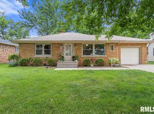 317 N Lafayette St, Metamora, IL 61548