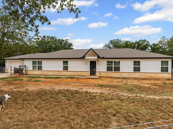 396 Wild Hill Oak Dr, Springtown, TX 76082