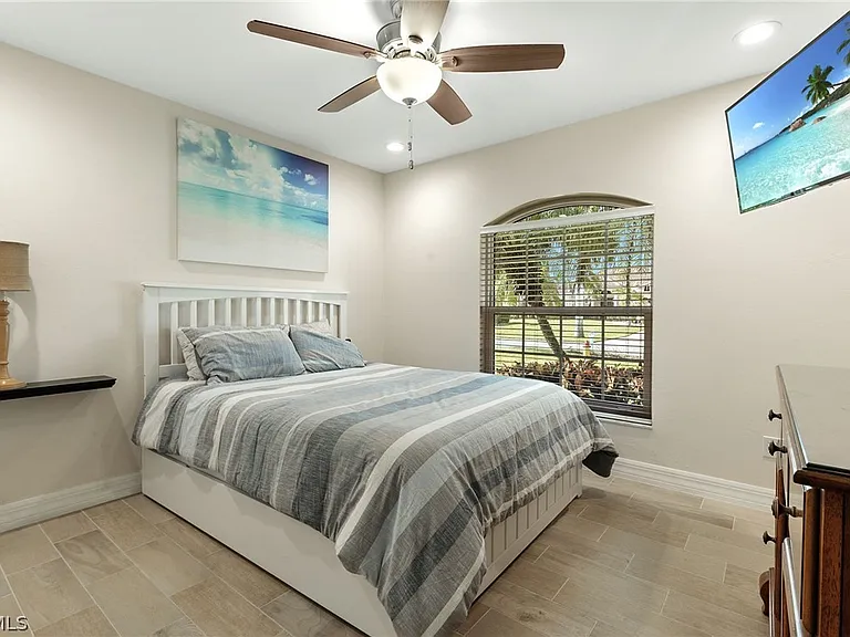 2013 SW 31st Ter — Photo 22
