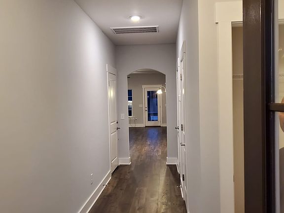 4th image of 2067 Orangery Dr