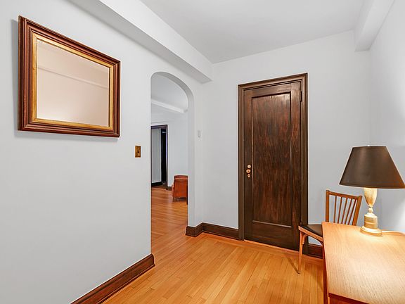 4th image of 414 E 52nd St APT 7E