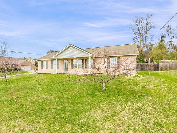 2nd image of 4763 Cabbage Ln