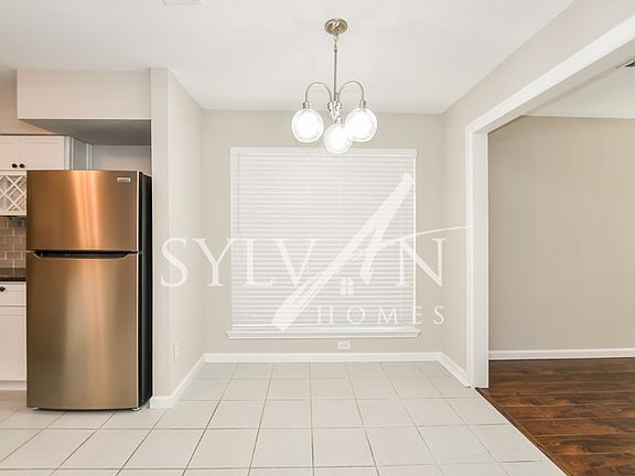 3rd image of 2108 Cannes Dr