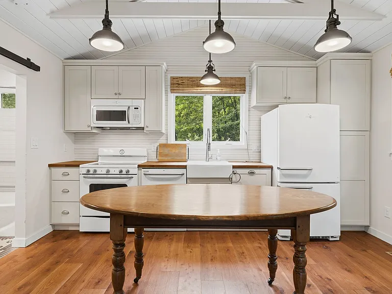 3822 Somerset Dr — Photo 2