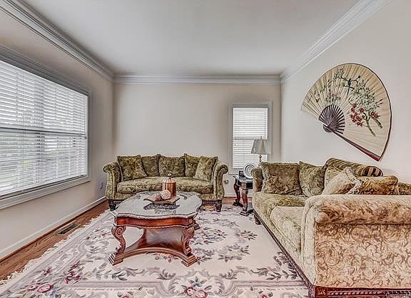 4th image of 11102 Fountaingrove Dr
