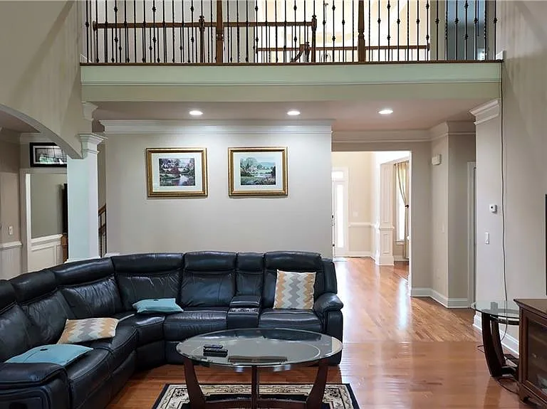 5722 Ashleigh Walk Dr — Photo 16