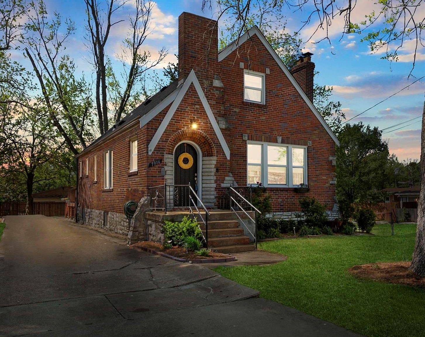 7916 Dale Ave, Saint Louis, MO 63117 Zillow