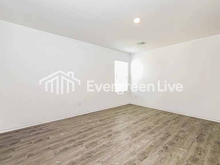 10900 SW 22nd St — Photo 8