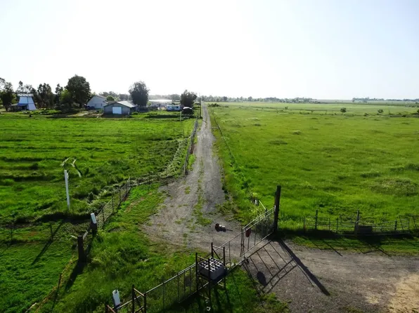 12775 Woods Rd, Wilton, CA 95693