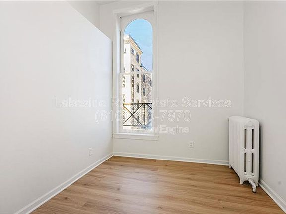 5th image of 100 Washington Ave #204