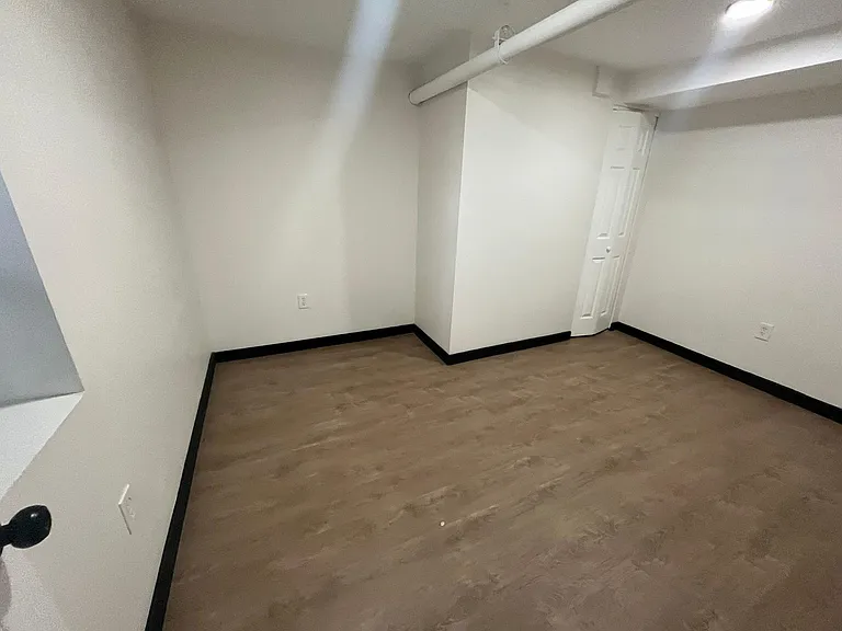 1183 Broad St #B2 — Photo 15