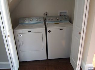 910 Paterson Ave FLOOR 2, East Rutherford, NJ 07073