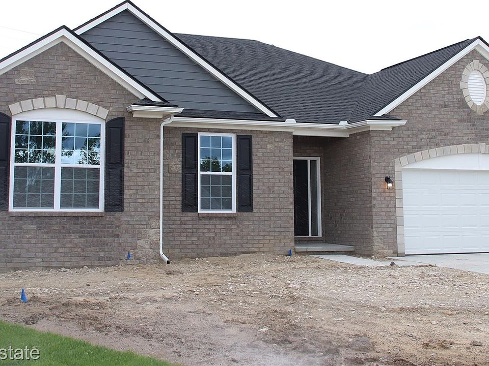 1st image of 1 Pine Grove Ln