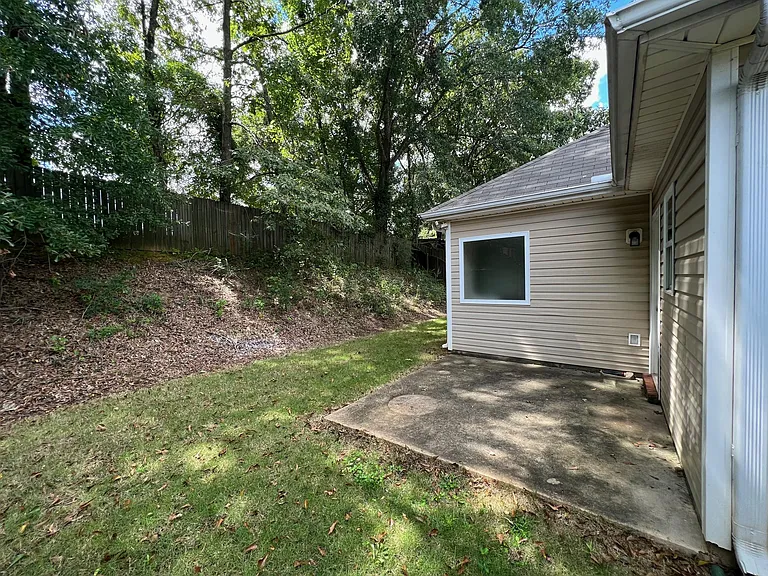 Private quiet, fenced backyard