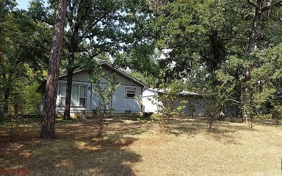 2nd image of 134 Forrest Oaks Dr