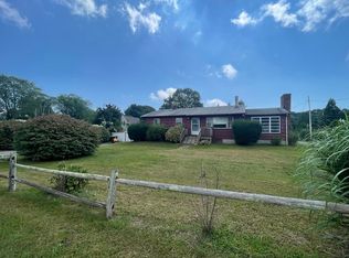 54 Wing Rd, Acushnet, MA 02743
