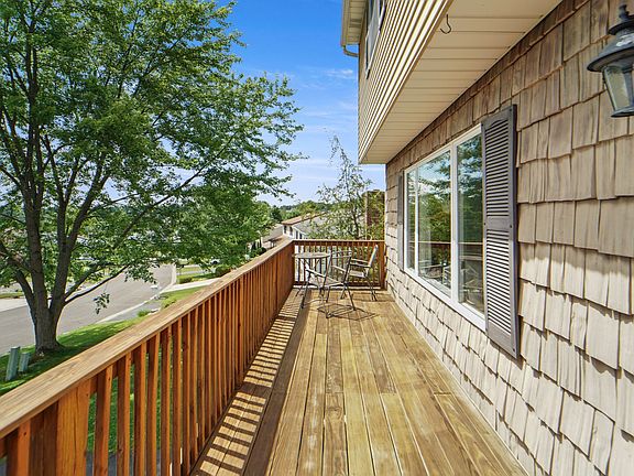 5th image of 1146 Talan Dr
