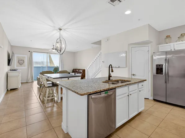 9440 SW Merlin Court, Stuart, FL 34997