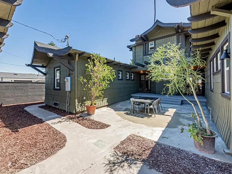5357 S Victoria Ave — Photo 13