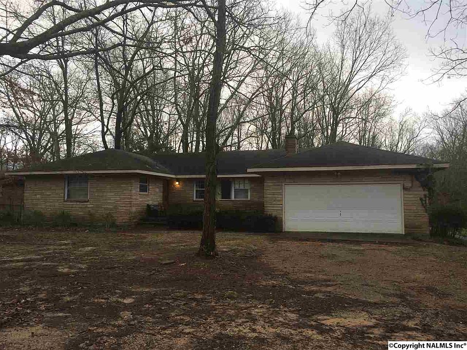1st image of 3328 Wildwood Dr SE