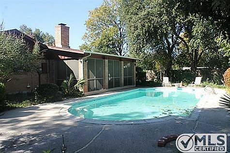 5th image of 5659 Odessa Ave
