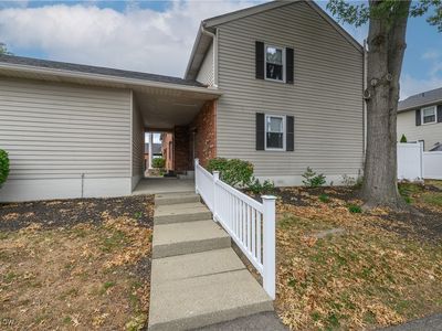 1236 W Maple St, North Canton, OH, 44720