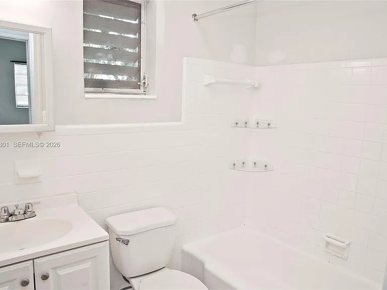 2206 Fillmore St #6 — Photo 7
