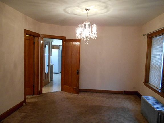 3rd image of 5024 W Henderson St #1