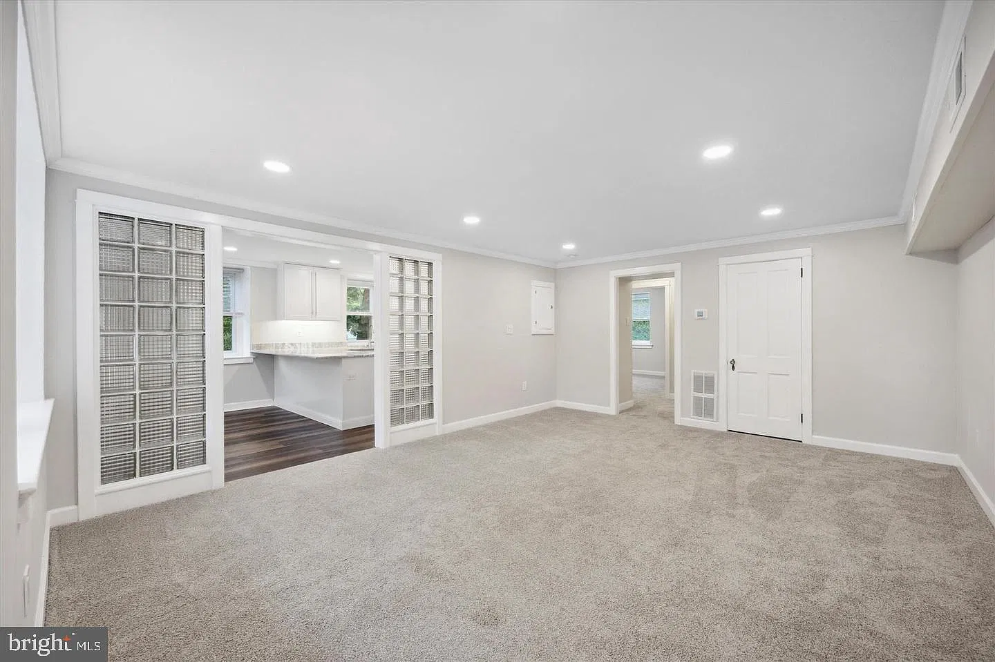 2 bed, 1200 sqft, $1,795 — Photo 4