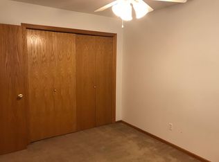 709 E 138th St APT 2, Burnsville, MN 55337