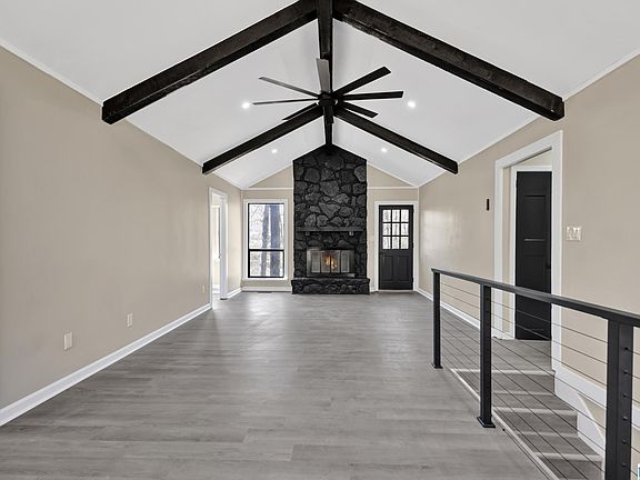 5th image of 1860 Otis Rd