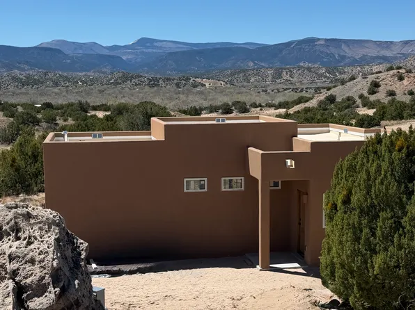 1A Lady Hawk Ln, Ojo Caliente, NM 87549