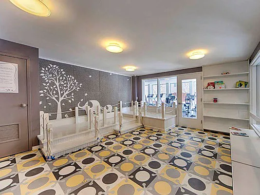 Rented by Compass | media 57