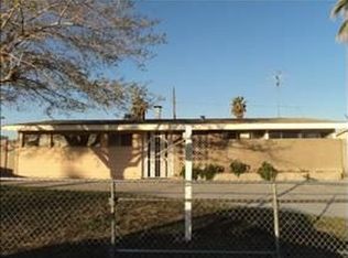 1216 Smoke Tree Ave, Las Vegas, NV 89108