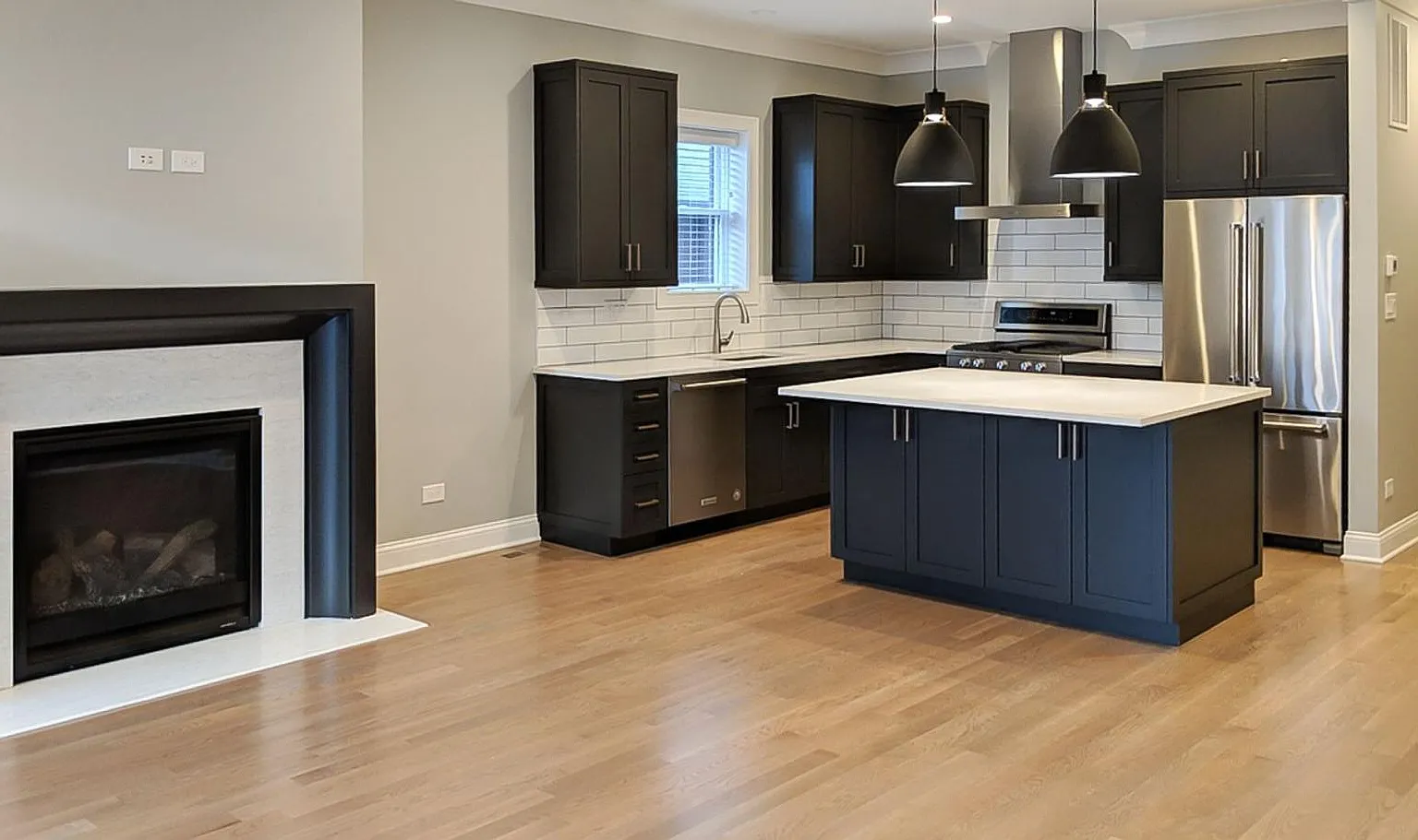 2 bed, 1286 sqft, $5,195 — Photo 4